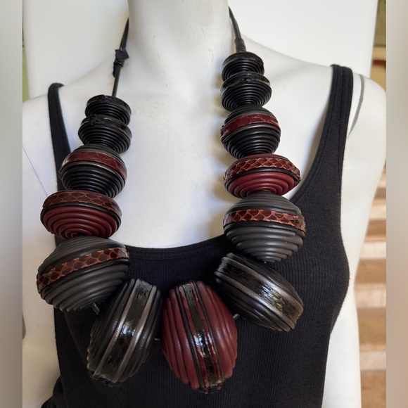 Giulia Boccafogli Chunky Leather Statement Necklace Black/Maroon